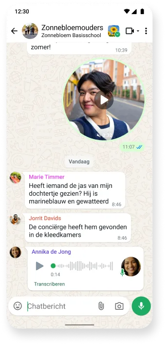 screenshot van whatsapp-chatthread met multimediagesprek met video, tekst en spraakberichten, wat naadloze communicatie laat zien op de populaire berichtenapp